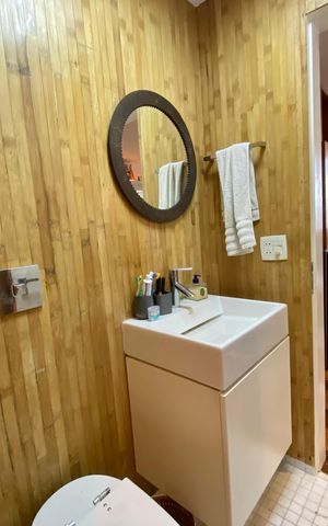 Apartamento à venda com 146m², 3 quartos e 1 vaga Apartamento à venda com 146m², 3 quartos e 1 vagaBanheiro social