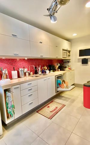 Apartamento à venda com 146m², 3 quartos e 1 vaga Apartamento à venda com 146m², 3 quartos e 1 vagaCozinha
