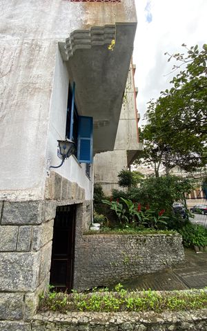 Apartamento à venda com 146m², 3 quartos e 1 vaga Apartamento à venda com 146m², 3 quartos e 1 vagaFachada