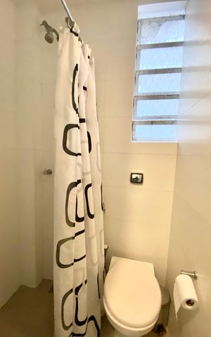 Apartamento à venda com 146m², 3 quartos e 1 vaga Apartamento à venda com 146m², 3 quartos e 1 vagaBanheiro de serviço