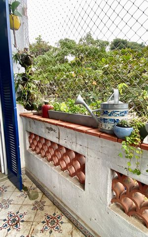 Apartamento à venda com 146m², 3 quartos e 1 vaga Apartamento à venda com 146m², 3 quartos e 1 vagaVaranda suíte