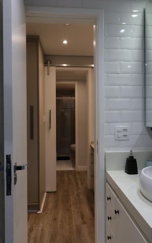 Apartamento à venda com 77m², 2 quartos e 1 vagaBanheiro da Suíte
