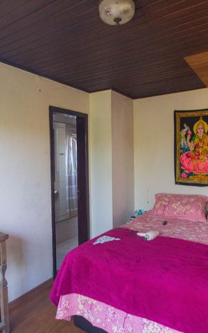 Casa à venda com 243m², 4 quartos e 3 vagas Casa à venda com 243m², 4 quartos e 3 vagas Suíte