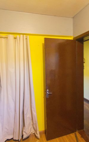 Casa à venda com 243m², 4 quartos e 3 vagas Casa à venda com 243m², 4 quartos e 3 vagasQuarto de Serviço