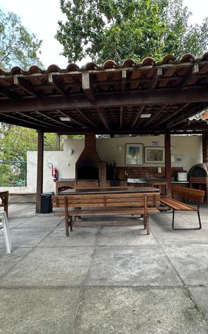 Apartamento à venda com 253m², 4 quartos e 1 vagaÁrea comum