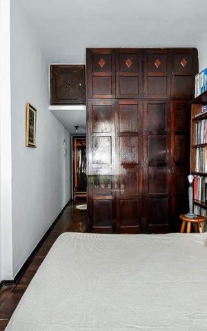 Casa à venda com 270m², 4 quartos e 1 vaga