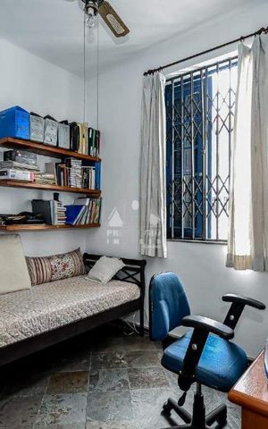 Casa à venda com 270m², 4 quartos e 1 vaga