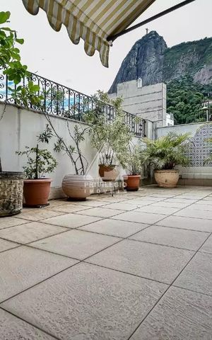 Casa à venda com 270m², 4 quartos e 1 vaga