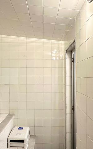 Apartamento à venda com 330m², 4 quartos e 2 vagas Apartamento à venda com 330m², 4 quartos e 2 vagasÁrea comum