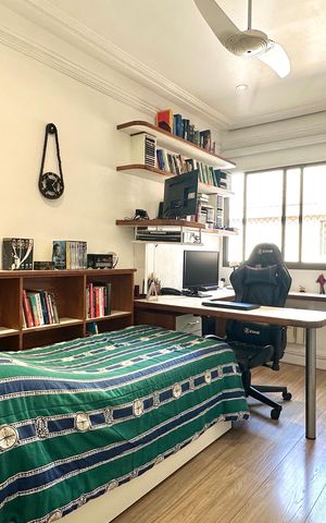 Apartamento à venda com 330m², 4 quartos e 2 vagas Apartamento à venda com 330m², 4 quartos e 2 vagasSuíte 2