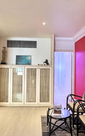 Apartamento à venda com 330m², 4 quartos e 2 vagas Apartamento à venda com 330m², 4 quartos e 2 vagasSuíte 1