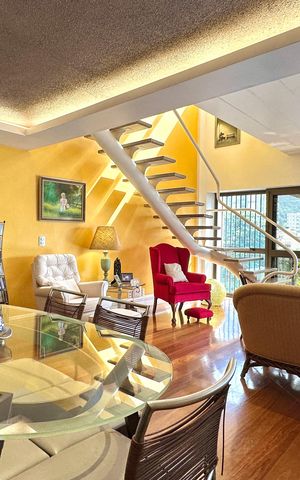 Apartamento à venda com 330m², 4 quartos e 2 vagas Apartamento à venda com 330m², 4 quartos e 2 vagasSala