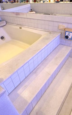 Apartamento à venda com 330m², 4 quartos e 2 vagas Apartamento à venda com 330m², 4 quartos e 2 vagasBanheiro da Suíte 1