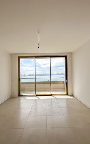 Apartamento à venda com 147m², 3 quartos e 2 vagas Apartamento à venda com 147m², 3 quartos e 2 vagasSala