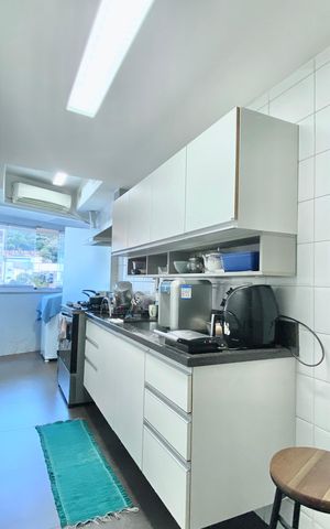 Apartamento à venda com 165m², 4 quartos e 1 vaga Apartamento à venda com 165m², 4 quartos e 1 vagaCozinha