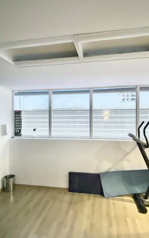 Apartamento à venda com 165m², 4 quartos e 1 vaga Apartamento à venda com 165m², 4 quartos e 1 vagaÁrea comum