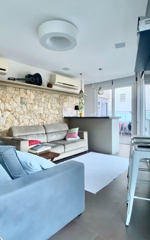 Apartamento à venda com 165m², 4 quartos e 1 vaga Apartamento à venda com 165m², 4 quartos e 1 vagaÁrea Externa