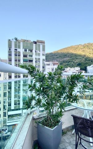 Apartamento à venda com 165m², 4 quartos e 1 vaga Apartamento à venda com 165m², 4 quartos e 1 vagaÁrea Externa