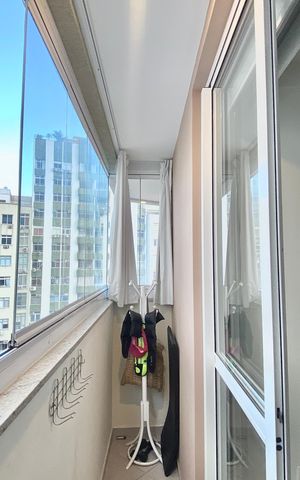 Apartamento à venda com 165m², 4 quartos e 1 vaga Apartamento à venda com 165m², 4 quartos e 1 vagaVaranda Suíte