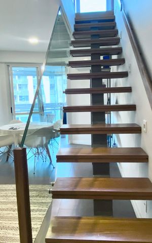 Apartamento à venda com 165m², 4 quartos e 1 vaga Apartamento à venda com 165m², 4 quartos e 1 vagaSala