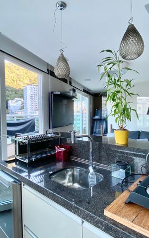 Apartamento à venda com 165m², 4 quartos e 1 vaga Apartamento à venda com 165m², 4 quartos e 1 vagaÁrea Externa