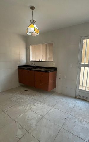 Casa à venda com 179m², 4 quartos e 2 vagas
