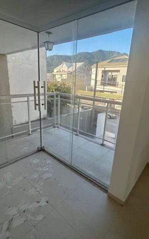 Casa à venda com 179m², 4 quartos e 2 vagas