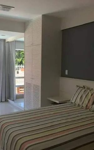 Casa à venda com 594m², 4 quartos e sem vaga