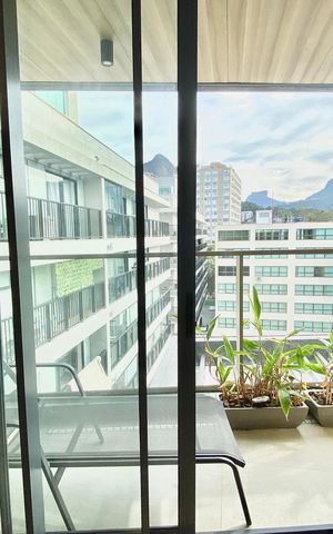 Apartamento à venda com 139m², 2 quartos e 1 vaga Apartamento à venda com 139m², 2 quartos e 1 vagaVaranda Suíte 2