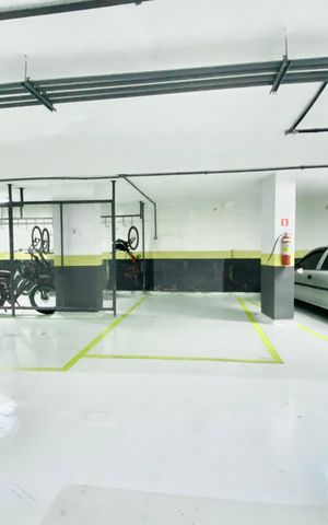 Apartamento à venda com 139m², 2 quartos e 1 vaga Apartamento à venda com 139m², 2 quartos e 1 vagaGaragem