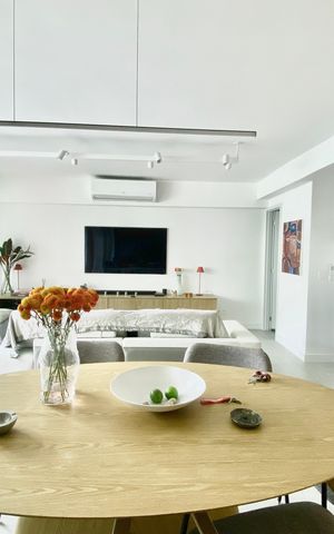 Apartamento à venda com 139m², 2 quartos e 1 vaga Apartamento à venda com 139m², 2 quartos e 1 vagaSala