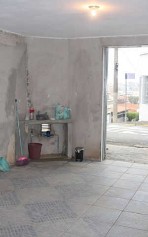 Casa à venda com 218m², 3 quartos e 4 vagasGaragem