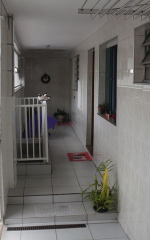 Casa à venda com 218m², 3 quartos e 4 vagasQuintal