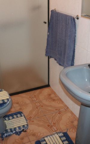 Casa à venda com 218m², 3 quartos e 4 vagasBanheiro Social 2