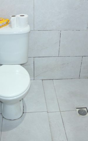 Casa à venda com 218m², 3 quartos e 4 vagasBanheiro Social 1
