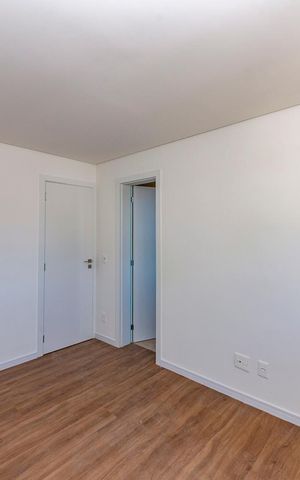 Apartamento à venda com 360m², 4 quartos e 4 vagas Apartamento à venda com 360m², 4 quartos e 4 vagasSuíte 3