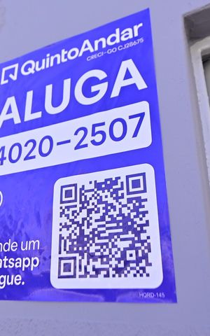 Casa à venda com 324m², 3 quartos e 1 vaga Casa à venda com 324m², 3 quartos e 1 vagaPlaca
