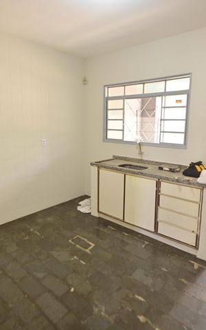 Casa à venda com 324m², 3 quartos e 1 vaga Casa à venda com 324m², 3 quartos e 1 vagaCozinha