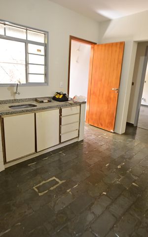 Casa à venda com 324m², 3 quartos e 1 vaga Casa à venda com 324m², 3 quartos e 1 vagaCozinha