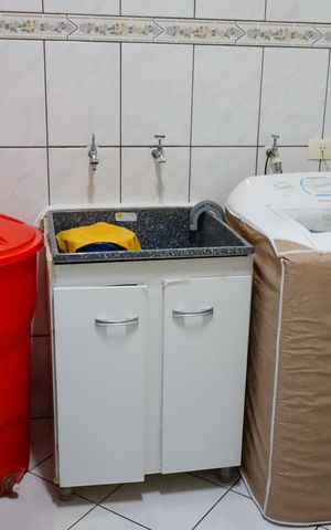 Casa à venda com 125m², 1 quarto e 3 vagas Casa à venda com 125m², 1 quarto e 3 vagasLavanderia