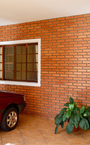 Casa à venda com 125m², 1 quarto e 3 vagas Casa à venda com 125m², 1 quarto e 3 vagasGaragem