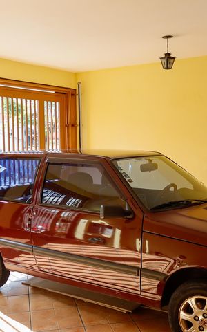 Casa à venda com 125m², 1 quarto e 3 vagas Casa à venda com 125m², 1 quarto e 3 vagasGaragem