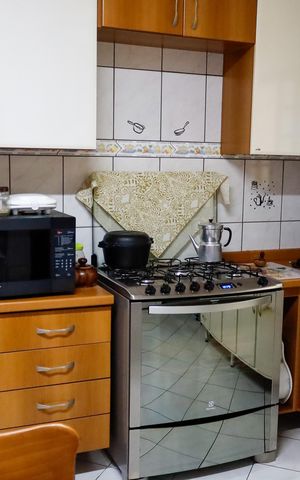 Casa à venda com 125m², 1 quarto e 3 vagas Casa à venda com 125m², 1 quarto e 3 vagasCozinha