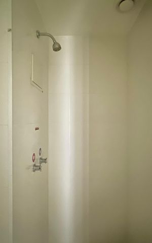 Studio à venda com 40m², 1 quarto e sem vaga Studio à venda com 40m², 1 quarto e sem vagaBanheiro