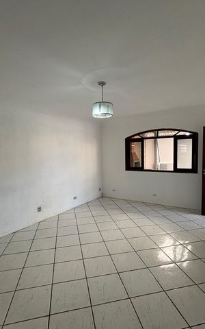 Casa para alugar com 70m², 2 quartos e 1 vagaSala