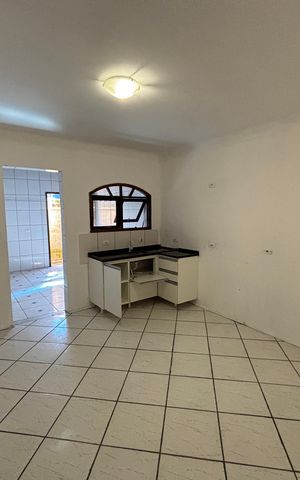 Casa para alugar com 70m², 2 quartos e 1 vagaCozinha