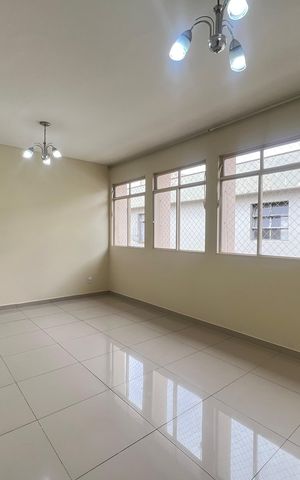 Apartamento para alugar com 105m², 3 quartos e 1 vaga Apartamento para alugar com 105m², 3 quartos e 1 vagaSala