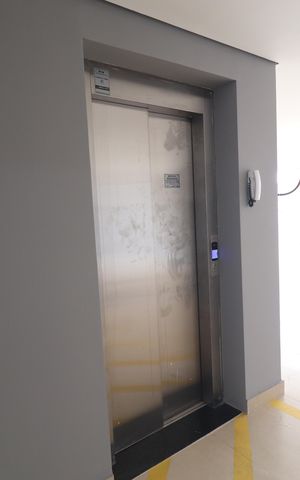 Apartamento à venda com 102m², 2 quartos e 1 vagaElevador