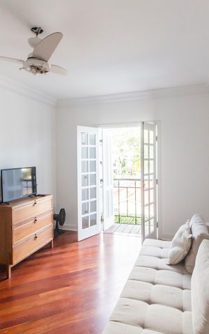 Casa de condomínio à venda com 268m², 3 quartos e 3 vagasSala