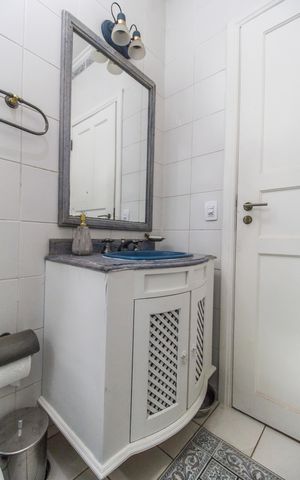 Casa de condomínio à venda com 268m², 3 quartos e 3 vagasBanheiro
